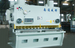QC11Y-40×2500系列液壓閘式剪板機(jī)